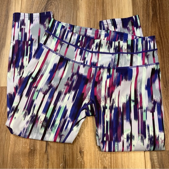 Athleta Legging Small Womens Purple Pink Back Zip Pocket Cropped Yoga 438851 - Picture 1 of 7